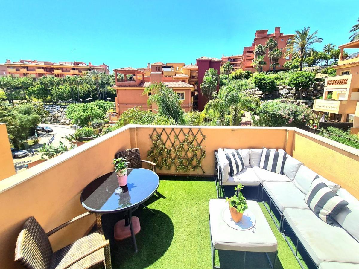 Aa Guest - Reserva De Marbella Golf Course Eco Bagian luar foto