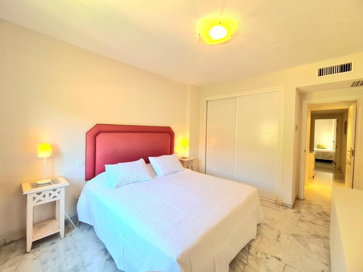Aa Guest - Reserva De Marbella Golf Course Eco Bagian luar foto